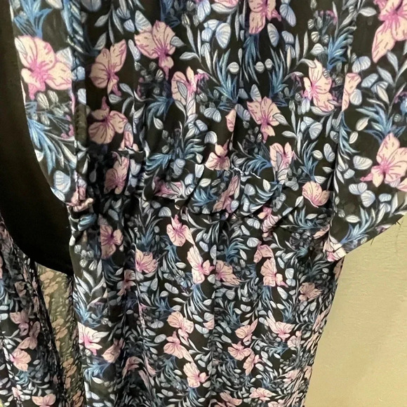 VINCE CAMUTO Women's Navy Multi Floral Chiffon Duster Shirt Top 1x - Picture 3 of 7